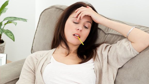 https://image.sistacafe.com/images/uploads/content_image/image/300018/1486984563-Sick-woman-with-thermometer-via-Shutterstock1.jpg