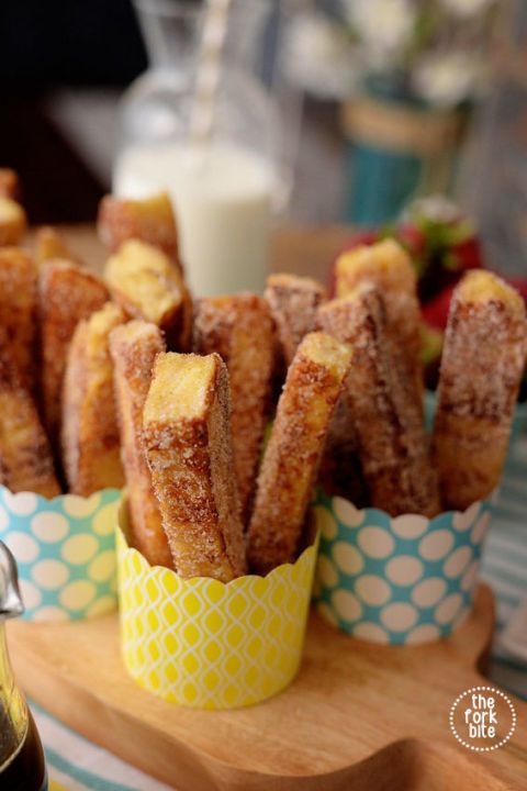https://image.sistacafe.com/images/uploads/content_image/image/302826/1487313728-gallery-1486765262-how-to-make-cinnamon-french-toast-1.jpg