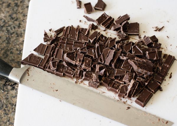 1487571411 marshmallow hot fudge sauce 1