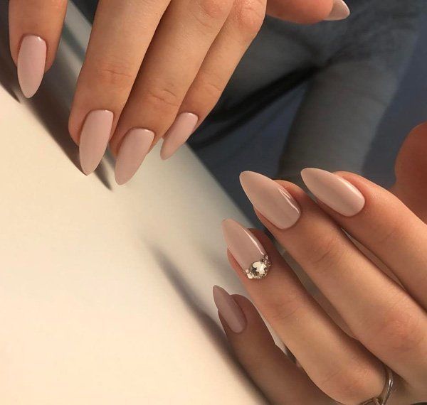 1488085490 classy nail 31