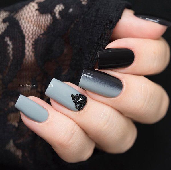 1488085659 classy nail 3