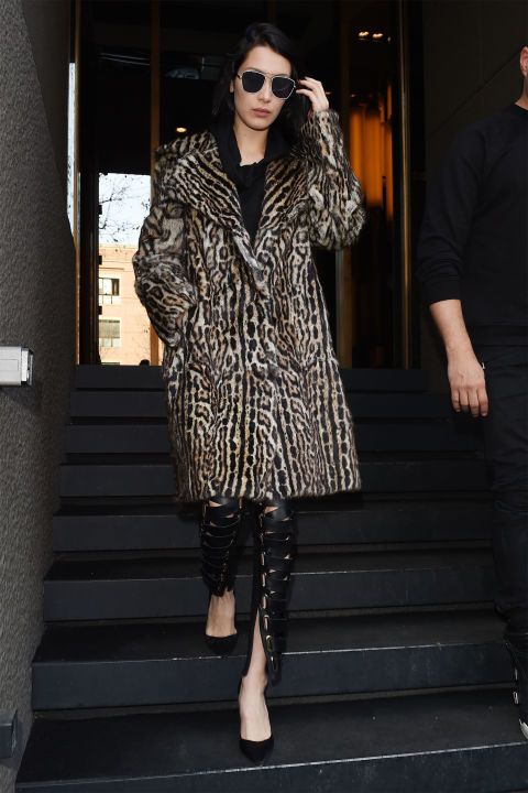 1488217000 gallery 1487786818 hbz bella hadid 0222 splash