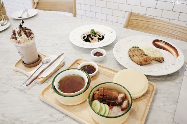 [ คาเฟ่ย่านอโศก] เมนูอาหารจาก Childhood Cafe 