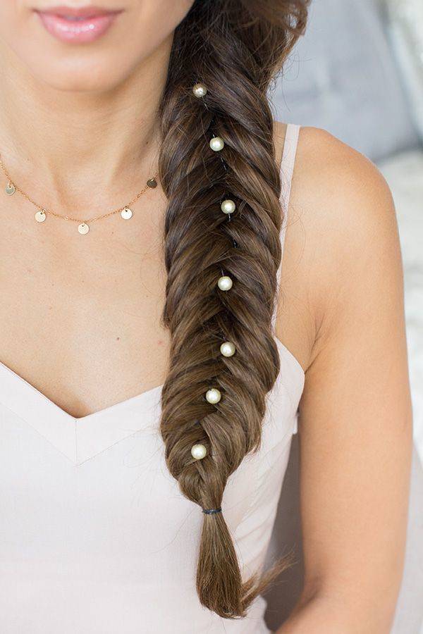 https://image.sistacafe.com/images/uploads/content_image/image/31395/1441076525-5-fishtail-braid-hairstyles-collection-for-girls-10.jpg