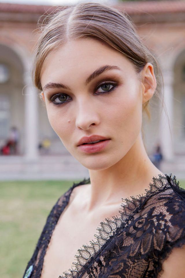 1489079253 the best makeup trends for spring 2017 57