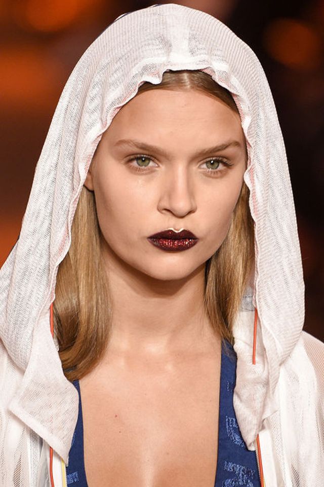 1489079316 the best makeup trends for spring 2017 64