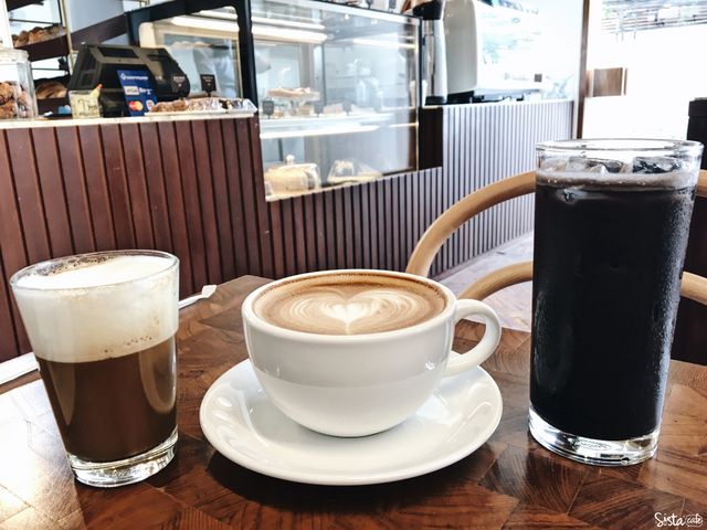 Holey Artisan Bakery คาเฟ่ย่านสุขุมวิท 31 Drinks