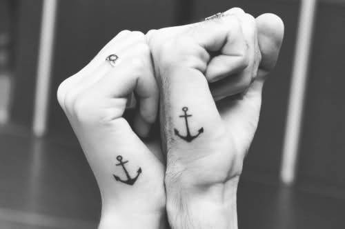 https://image.sistacafe.com/images/uploads/content_image/image/31654/1441178564-anchor-anchor-tattoo-bampw-black-and-white-couple-Favim.com-331246_large.jpg