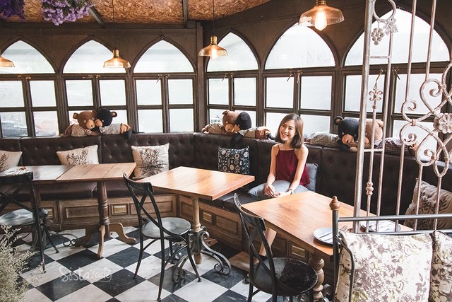 ร้านกาแฟในกรุงเทพ B-Story Cafe