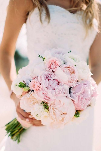 1489480867 soft pink wedding bouquets to fall in love with cluney photo 334x500