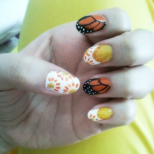 https://image.sistacafe.com/images/uploads/content_image/image/317988/1489556671-butterflynailart-butterflynails-nail_tutorialss-nailart-nail_art-cutenails-cutepolish-cute-yellownailart-kawaii-Nails-orangenailart-flowernails.jpg