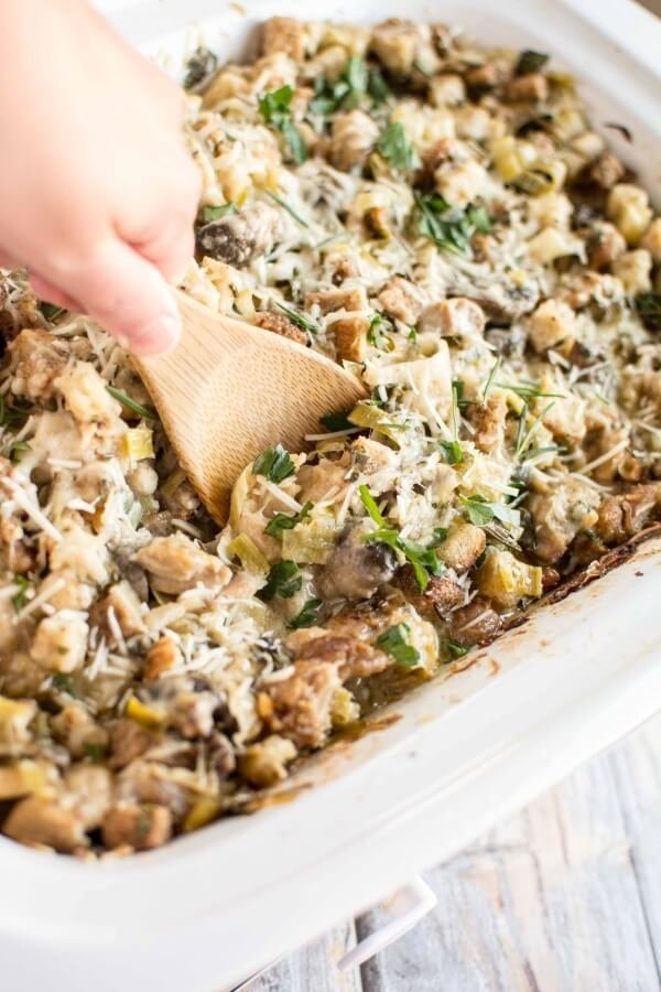 1489992875 slow cooker chicken mushroom leek casserole