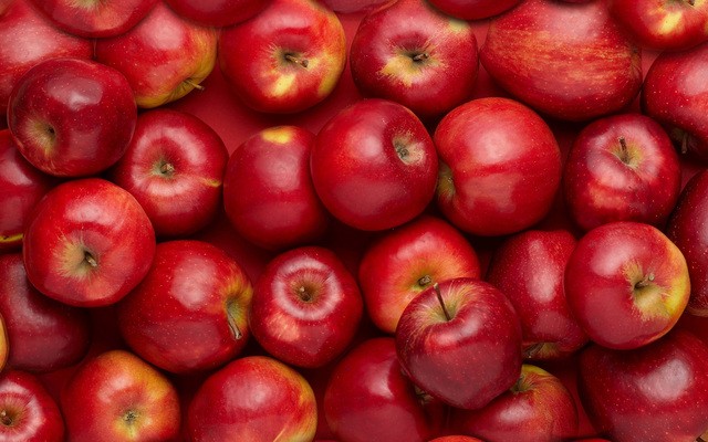 1491218773 apple fruit