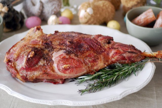 1491457139 rosemary roasted easter lamb