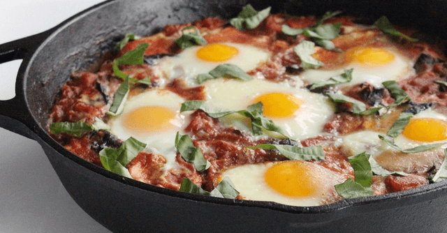 1492410375 shakshuka