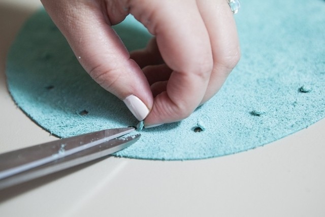 1492768561 somethingturquoise diy no sew jewelry pouch 0008