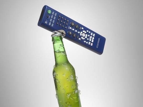 https://image.sistacafe.com/images/uploads/content_image/image/34292/1441796225-twenty-inventions-for-lazy-people-12.jpg
