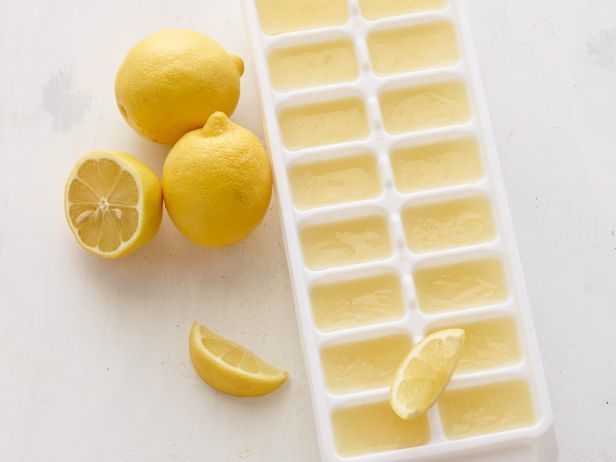 1493083462 fn ice cube tray lemon juice s4x3.jpg.rend .snigalleryslide