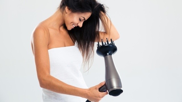 https://image.sistacafe.com/images/uploads/content_image/image/345002/1493104076-youre-throwing-away-your-attachments.jpg