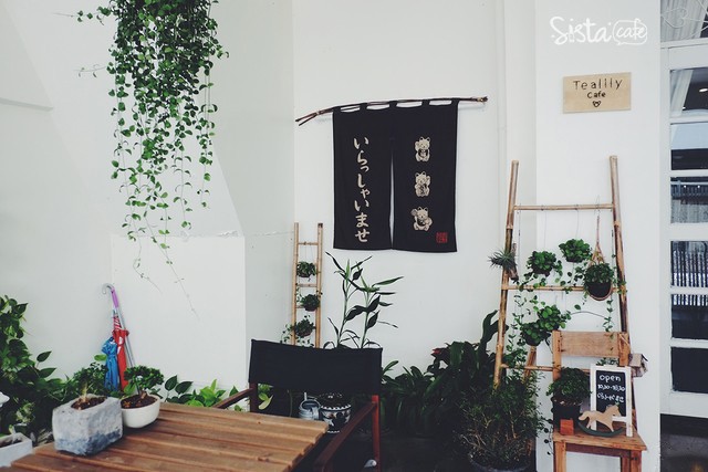 คาเฟ่ชาเขียว น่ารักๆ สุขุมวิท 39 Tealily Cafe การจัดสวนญี่ปุ่น