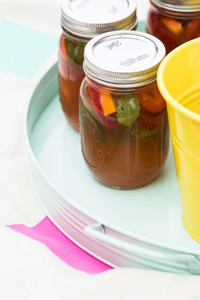 1493550719 pimms cups in a jar