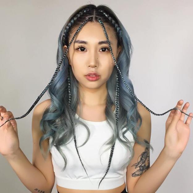 1493877125 10 pastel blue curly hairstyle