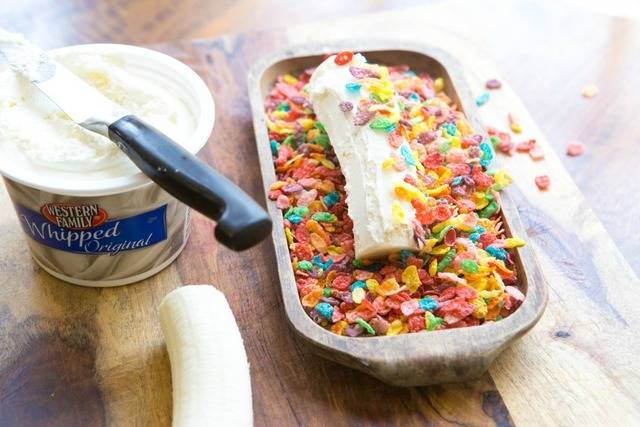 https://image.sistacafe.com/images/uploads/content_image/image/35112/1441941179-Banana-Sushi-Step-3-SM.jpg