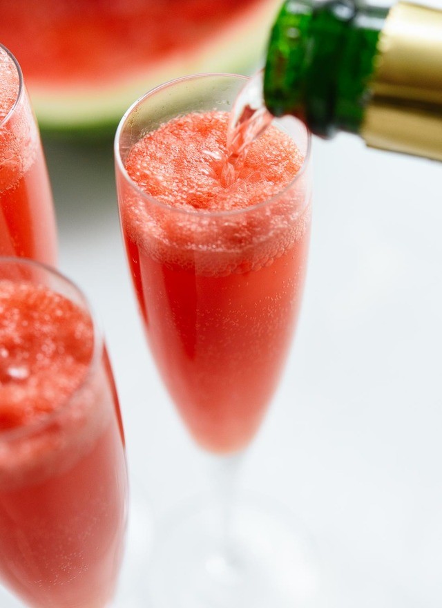 1494590114 how to make watermelon mimosas