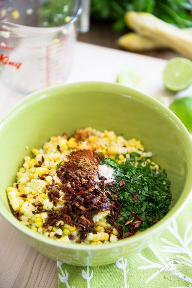 https://image.sistacafe.com/images/uploads/content_image/image/354844/1494725440-Chili-Lime-Corn-Salad-3.jpg