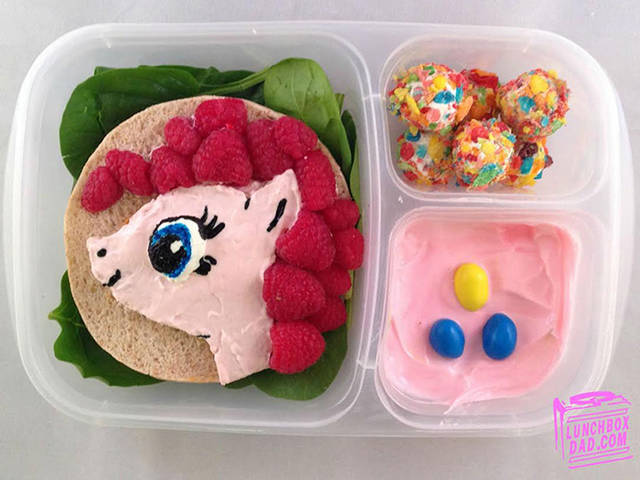 https://image.sistacafe.com/images/uploads/content_image/image/35538/1441959417-why-i-make-fun-character-bento-lunches-for-my-kids-17.jpg