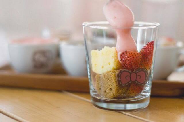Visa payWave บัตรวีซ่า เพย์เวฟ คาเฟ่ Hello Kitty House
