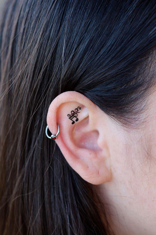 1494951357 ear tattoos 29  605
