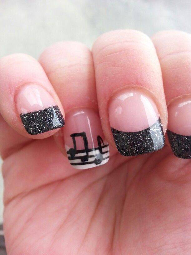 https://image.sistacafe.com/images/uploads/content_image/image/35816/1441988013-Black-Nails.jpg