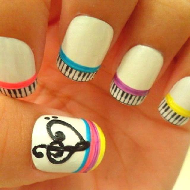 https://image.sistacafe.com/images/uploads/content_image/image/35817/1441988042-Colorful-Music-Nails.jpg