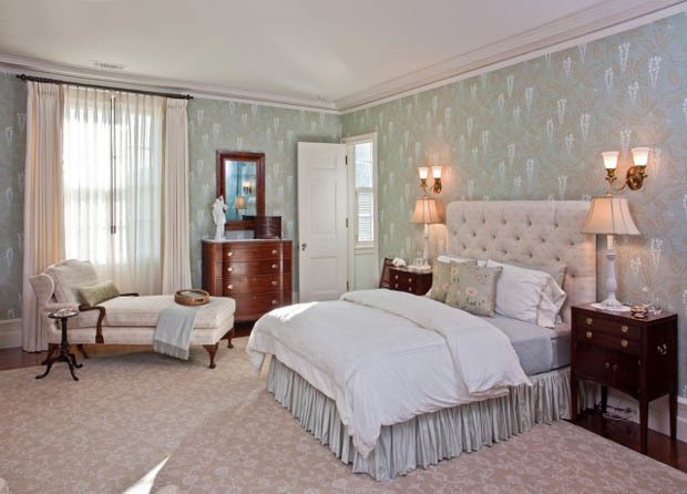 1495135561 traditional bedroom interior 1
