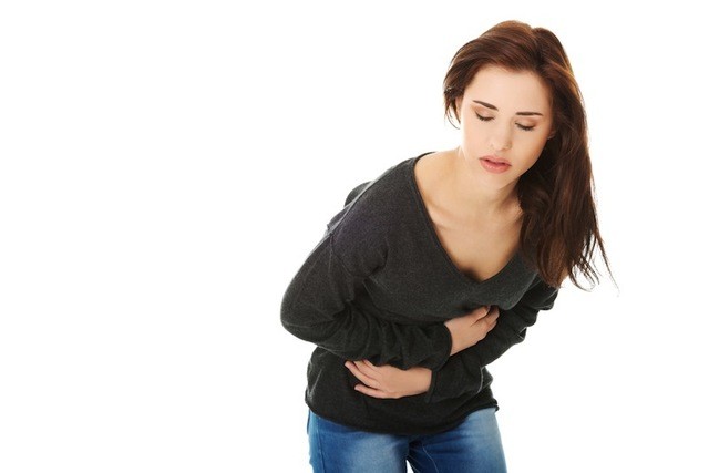 https://image.sistacafe.com/images/uploads/content_image/image/358481/1495186773-woman-stomach-pain-141027.jpg