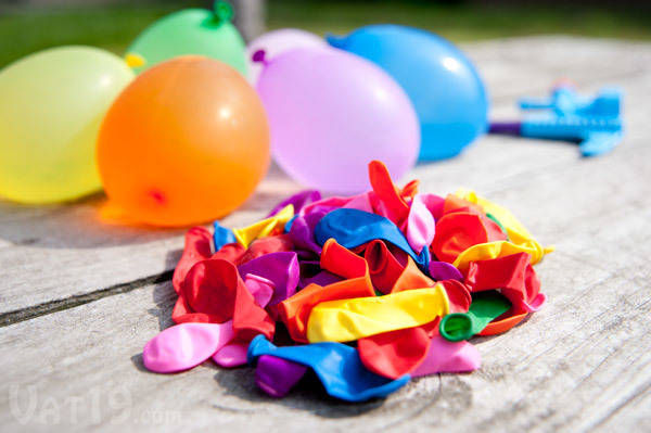 https://image.sistacafe.com/images/uploads/content_image/image/35926/1442039615-tie-not-100-included-balloons-2.jpg