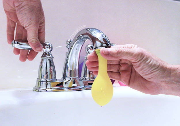https://image.sistacafe.com/images/uploads/content_image/image/35927/1442039724-balloons-step-one-DIY-JOY.jpg