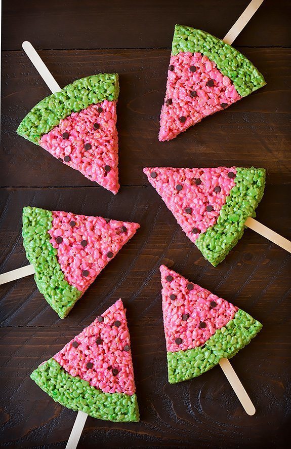 https://image.sistacafe.com/images/uploads/content_image/image/368807/1496645433-watermelon_rice_krispie_treats2..jpg