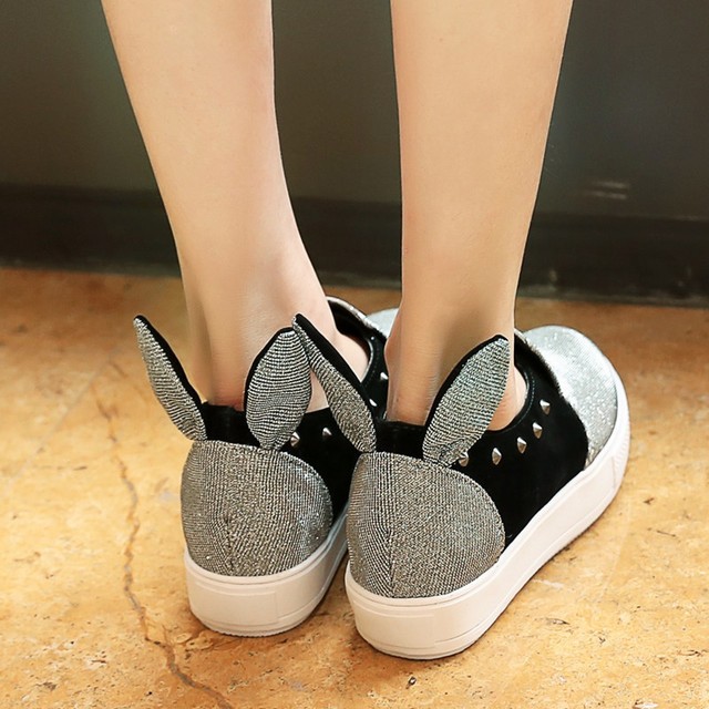 https://image.sistacafe.com/images/uploads/content_image/image/369519/1496727292-2016-new-rabbit-ears-mouth-rivet-large-base-font-b-shoe-b-font-color-matching-with.jpg