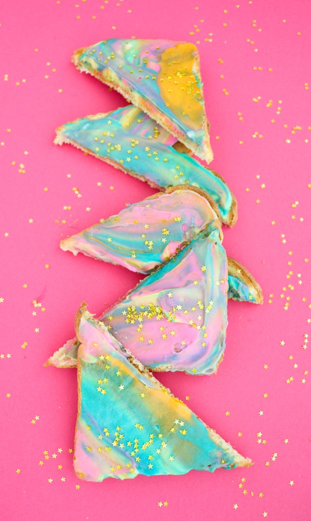 1497005473 unicorn toast 8