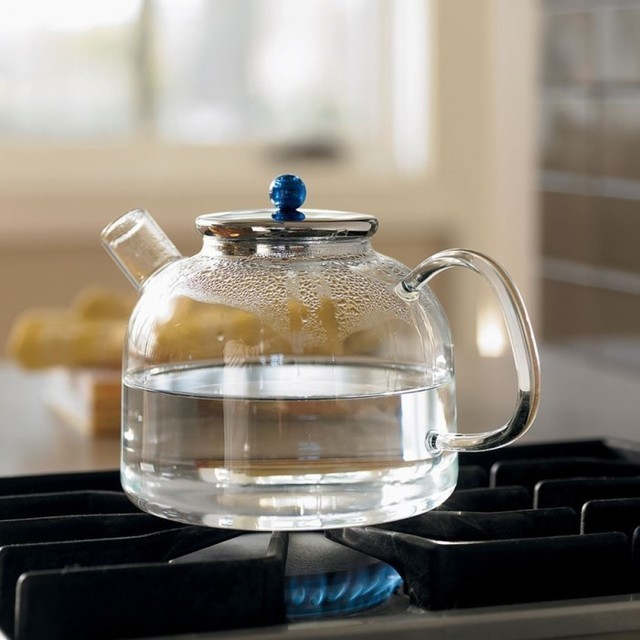 https://image.sistacafe.com/images/uploads/content_image/image/375362/1497326034-vodadlyachaya-1494509897nkg84-700x700.jpg