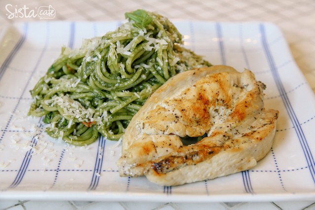 [storyline คาเฟ่ สุขุมวิท 39]grilled chicken pesto spagetti