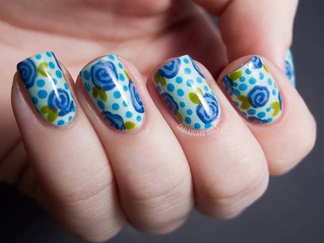 1442518986 blue roses