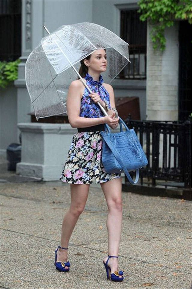 https://image.sistacafe.com/images/uploads/content_image/image/37983/1442549229-300pcs-lot-Girl-transparent-mushroom-Deep-Dome-umbrellas-clear-apollo-umbrellas.jpg