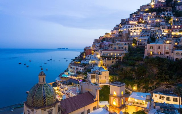 https://image.sistacafe.com/images/uploads/content_image/image/380250/1497912586-positano-amalfi-coast-italy-AMALFI1024.jpg