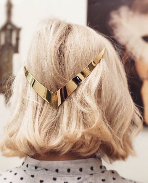 1497935229 231 gold haircomb accent