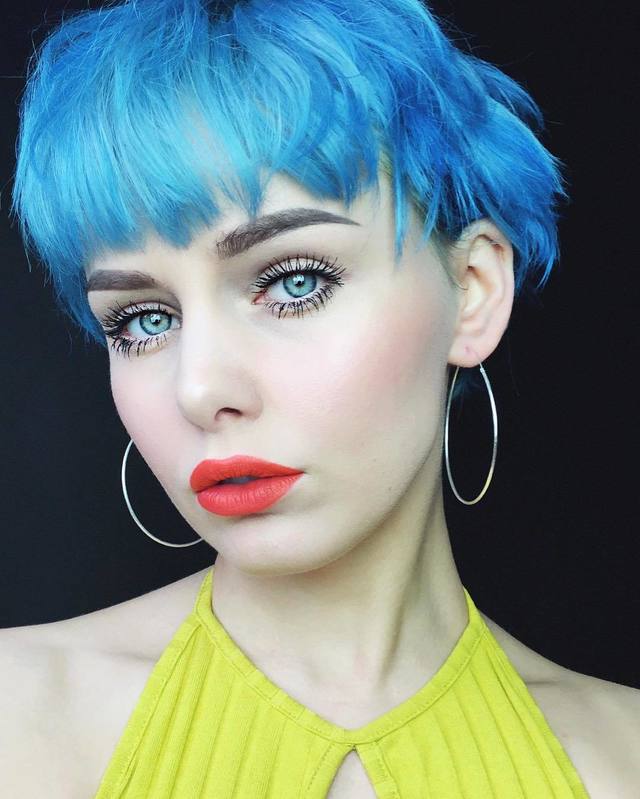 1498105645 blue18