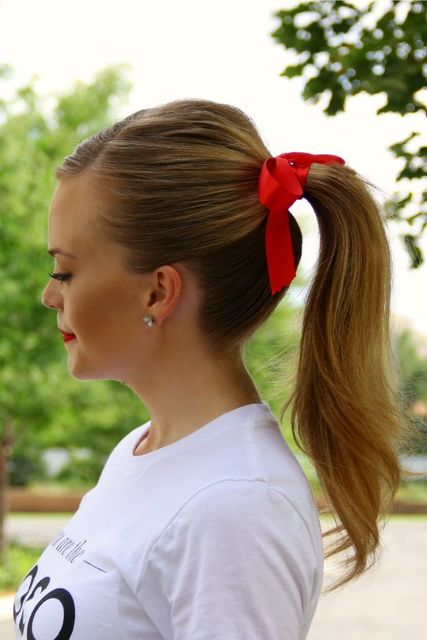 https://image.sistacafe.com/images/uploads/content_image/image/3832/1431583086-red-hair-ribbon-and-ponytail.jpg