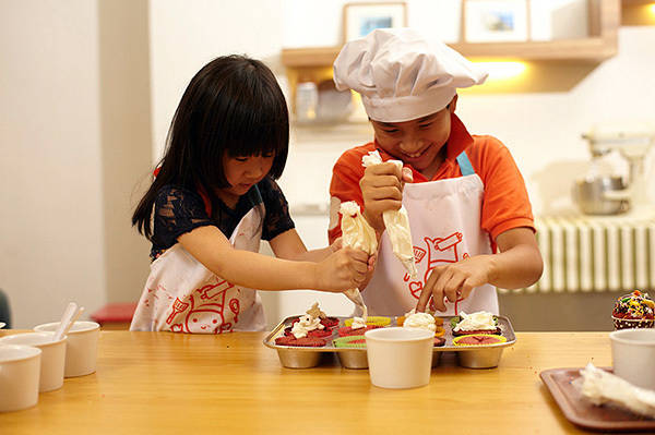 https://image.sistacafe.com/images/uploads/content_image/image/38682/1442816054-Play-Chef.jpg
